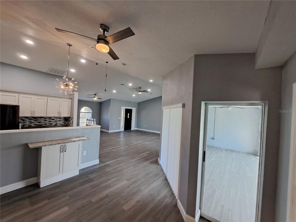 For Sale: $423,900 (3 beds, 2 baths, 1834 Square Feet)