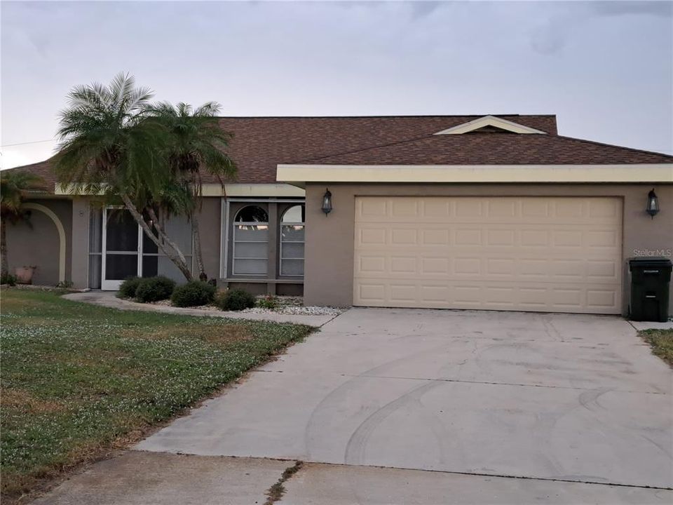 For Sale: $423,900 (3 beds, 2 baths, 1834 Square Feet)