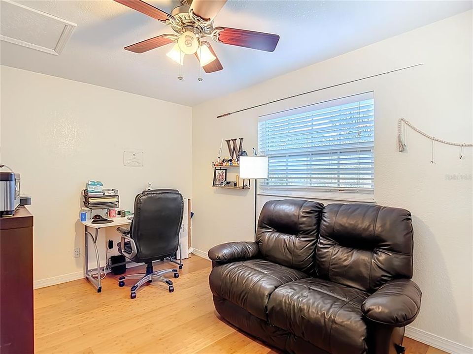 Active With Contract: $319,000 (3 beds, 2 baths, 1044 Square Feet)