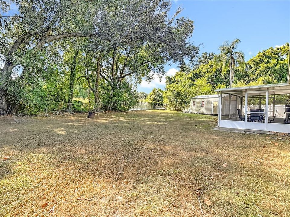 Active With Contract: $319,000 (3 beds, 2 baths, 1044 Square Feet)