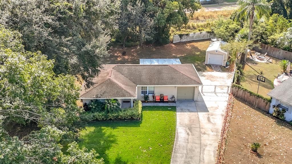 Active With Contract: $319,000 (3 beds, 2 baths, 1044 Square Feet)