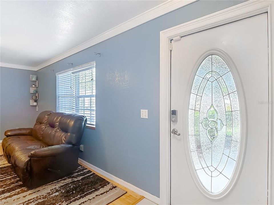 Active With Contract: $319,000 (3 beds, 2 baths, 1044 Square Feet)