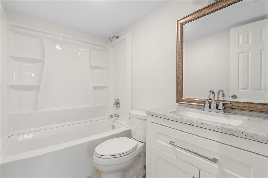 For Sale: $199,000 (2 beds, 2 baths, 1114 Square Feet)