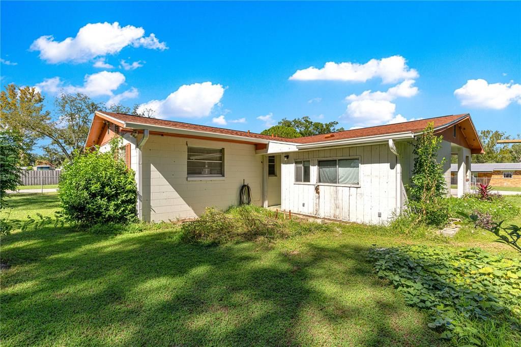 На продажу: $199,900 (3 спален, 1 ванн, 1134 Квадратных фут)