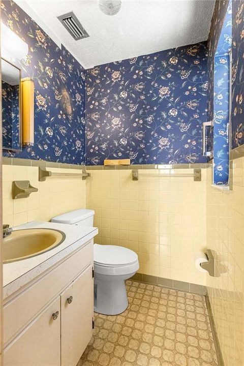 На продажу: $199,900 (3 спален, 1 ванн, 1134 Квадратных фут)