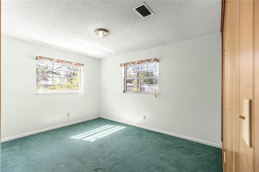 На продажу: $199,900 (3 спален, 1 ванн, 1134 Квадратных фут)