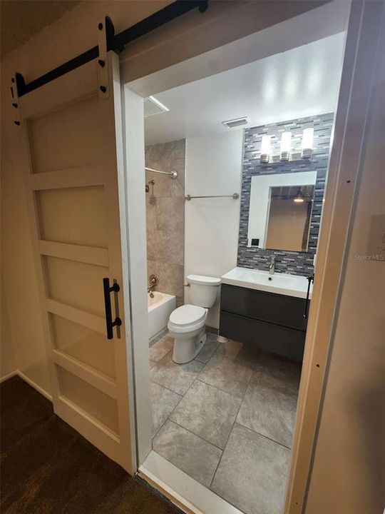 For Rent: $1,650 (2 beds, 2 baths, 962 Square Feet)