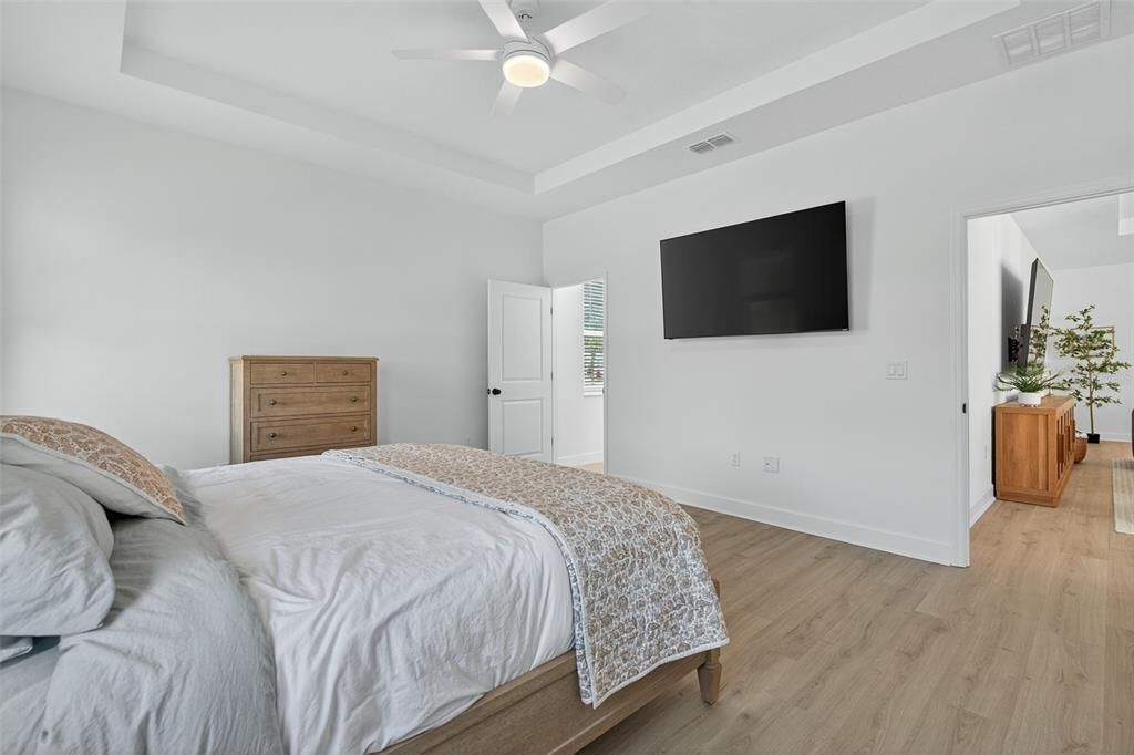 For Sale: $470,000 (3 beds, 2 baths, 1791 Square Feet)