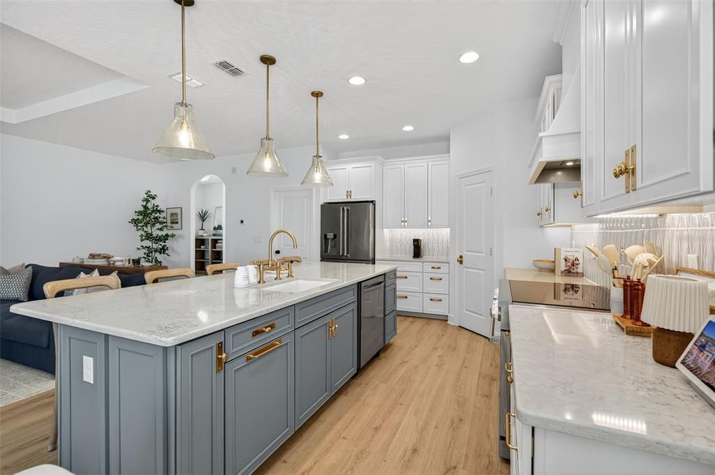 For Sale: $470,000 (3 beds, 2 baths, 1791 Square Feet)