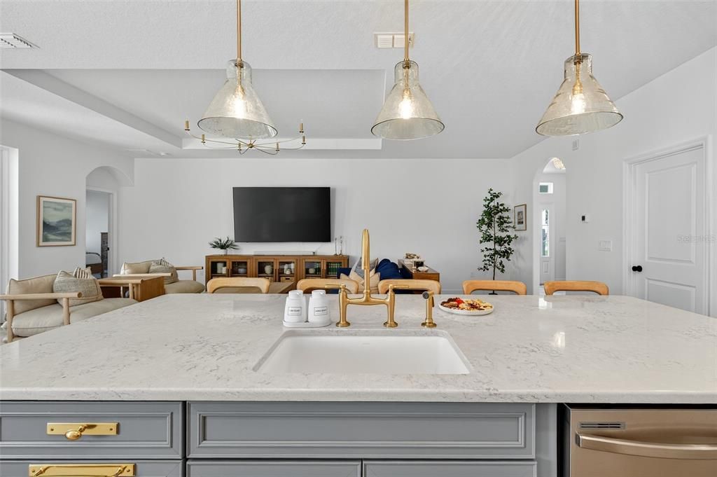 For Sale: $470,000 (3 beds, 2 baths, 1791 Square Feet)