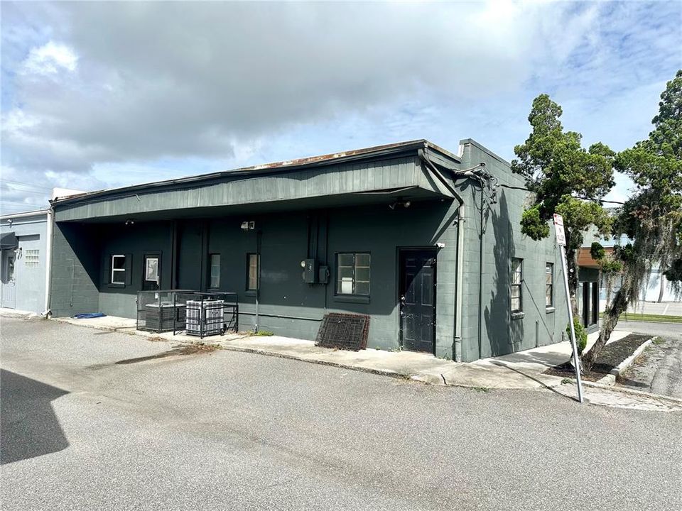 待售: $575,000 (0 贝兹, 0 浴室, 2150 平方英尺)