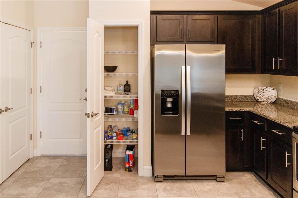 待售: $299,000 (3 贝兹, 2 浴室, 1437 平方英尺)