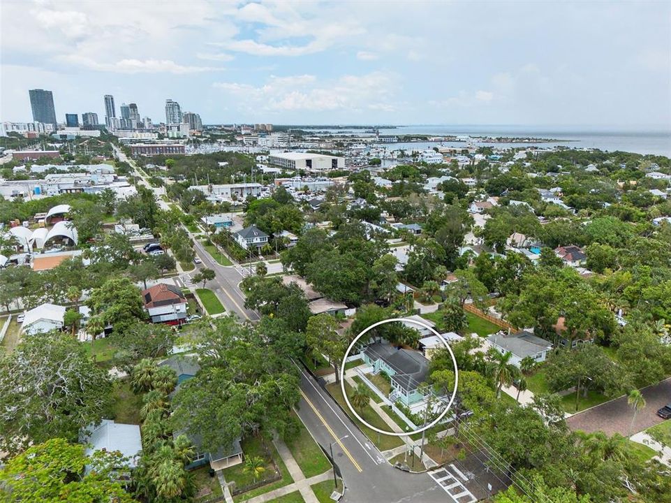 For Sale: $525,000 (3 beds, 3 baths, 1554 Square Feet)