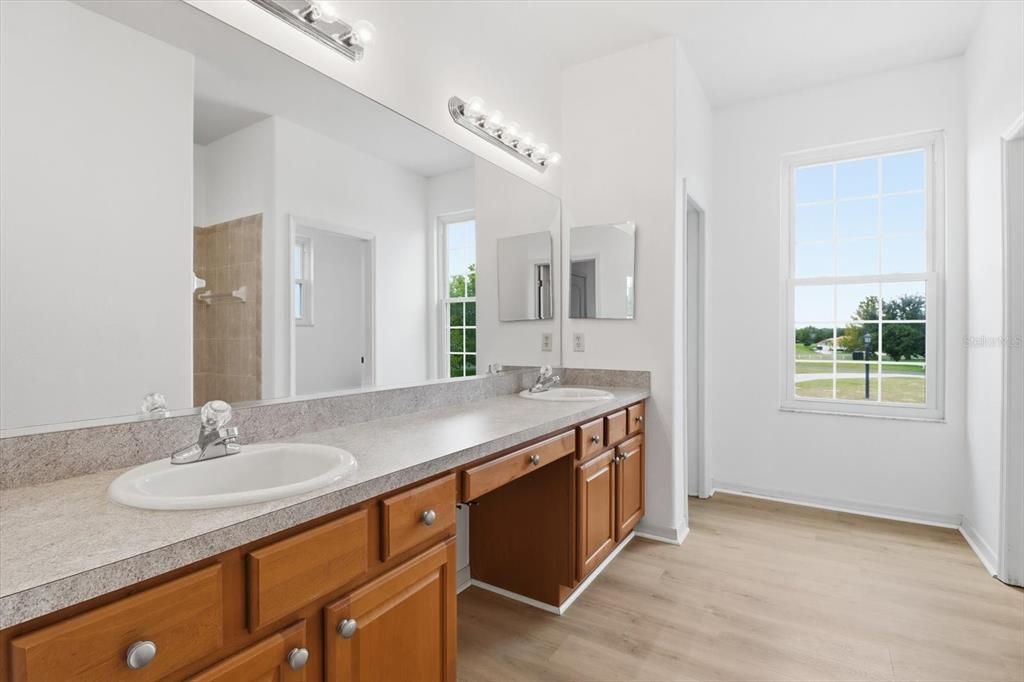 待售: $399,900 (3 贝兹, 2 浴室, 1951 平方英尺)