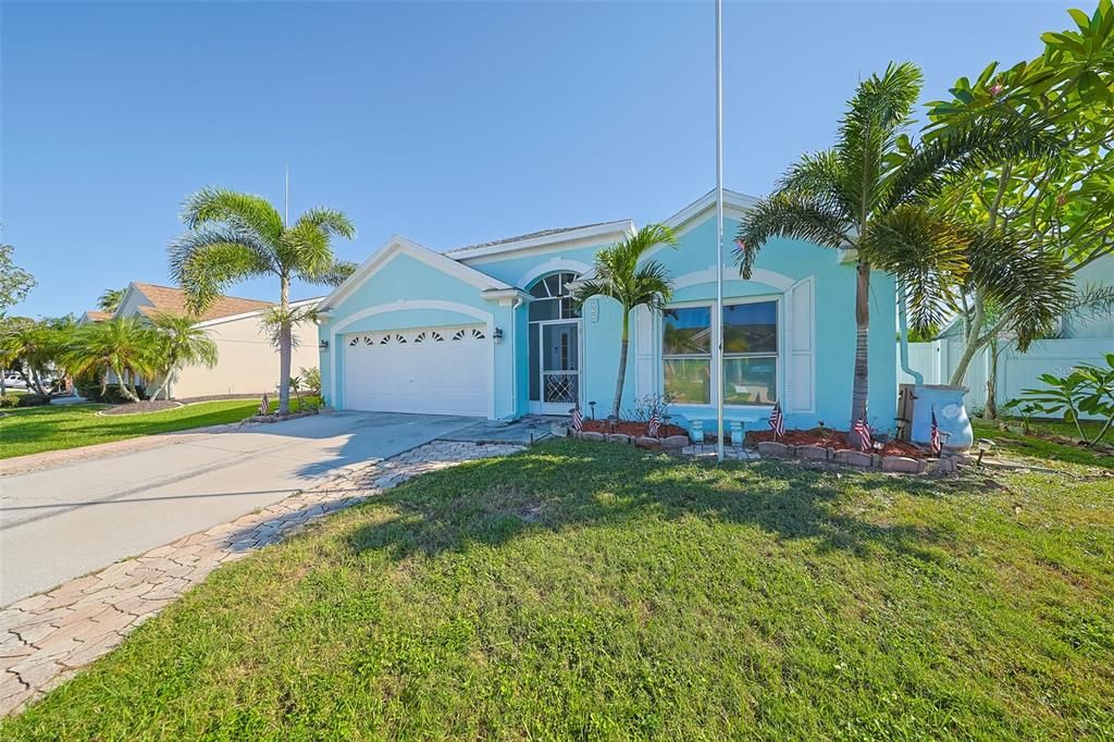 For Sale: $325,000 (3 beds, 2 baths, 1500 Square Feet)