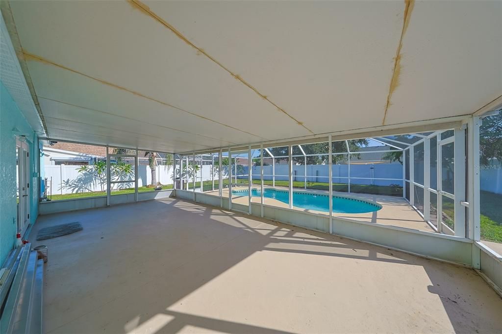 For Sale: $325,000 (3 beds, 2 baths, 1500 Square Feet)