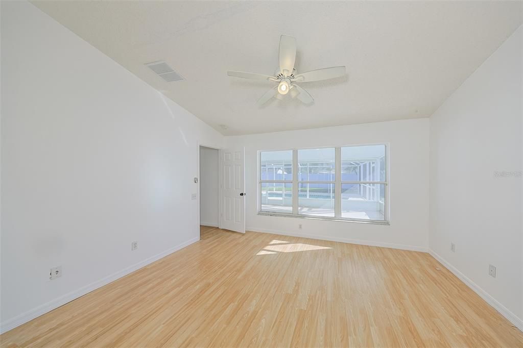 For Sale: $325,000 (3 beds, 2 baths, 1500 Square Feet)