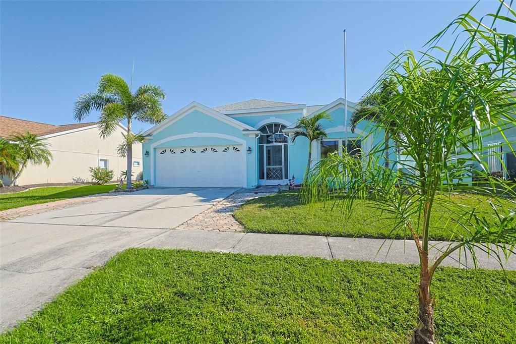 For Sale: $325,000 (3 beds, 2 baths, 1500 Square Feet)