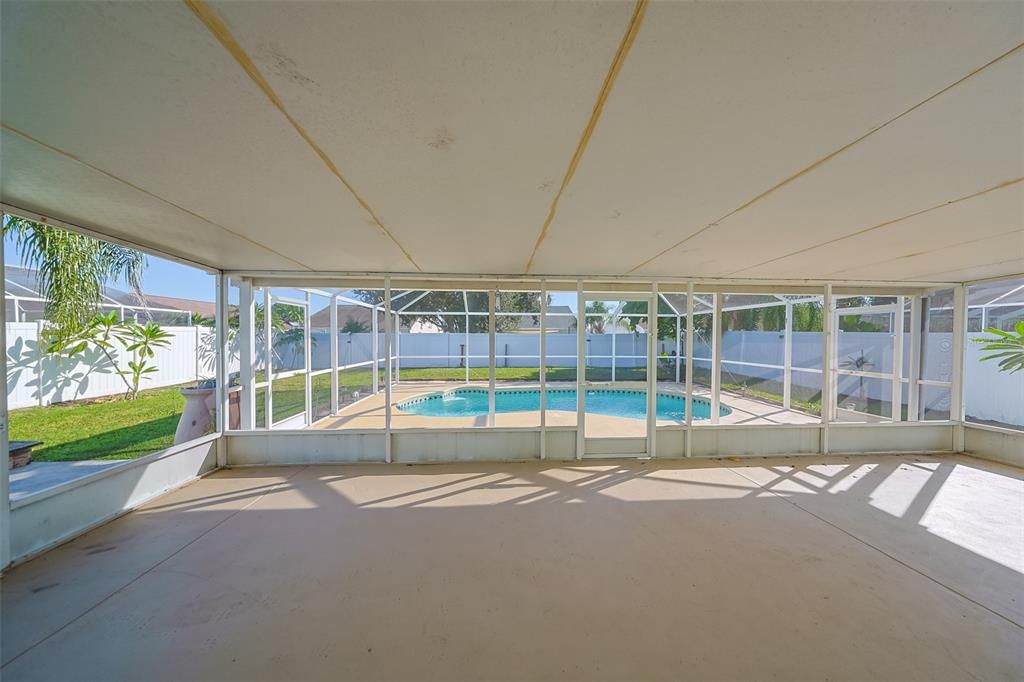 For Sale: $325,000 (3 beds, 2 baths, 1500 Square Feet)