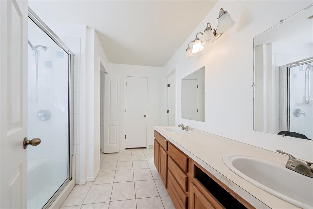 For Sale: $325,000 (3 beds, 2 baths, 1500 Square Feet)