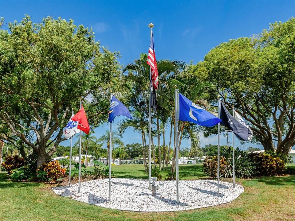 For Sale: $459,900 (2 beds, 2 baths, 1649 Square Feet)