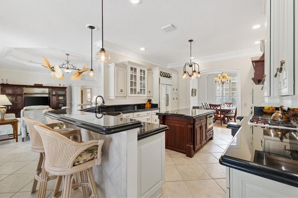 For Sale: $1,775,000 (3 beds, 3 baths, 3100 Square Feet)