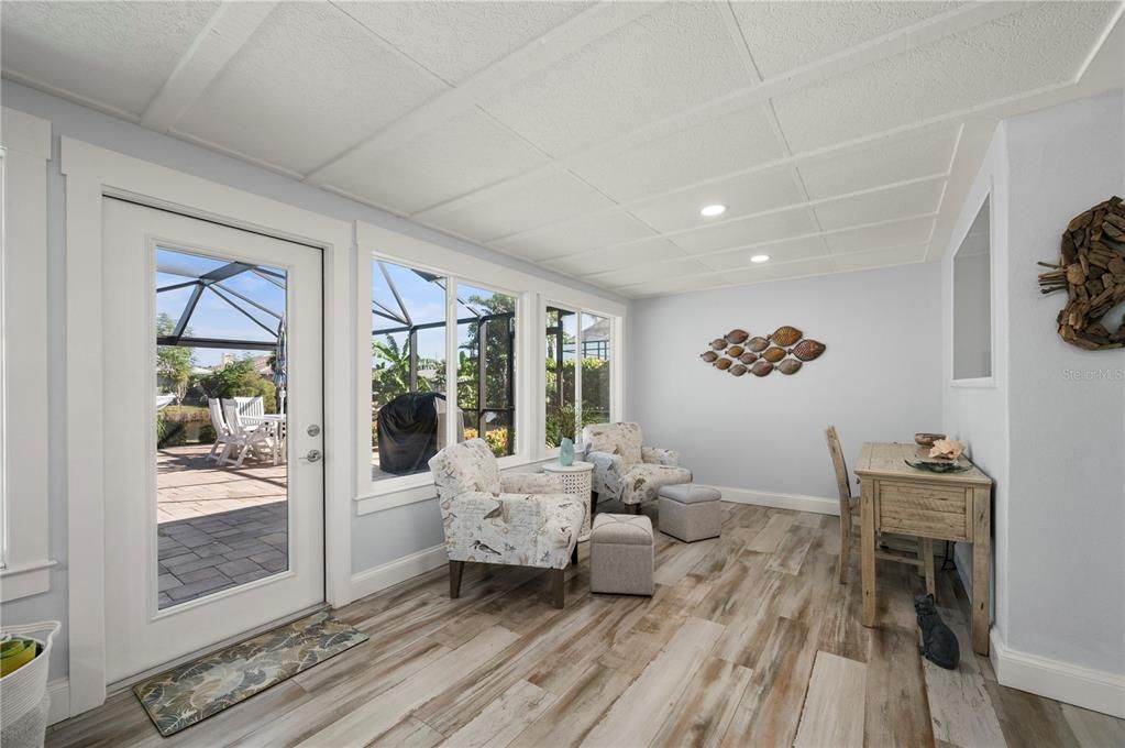 For Sale: $675,000 (2 beds, 2 baths, 1612 Square Feet)