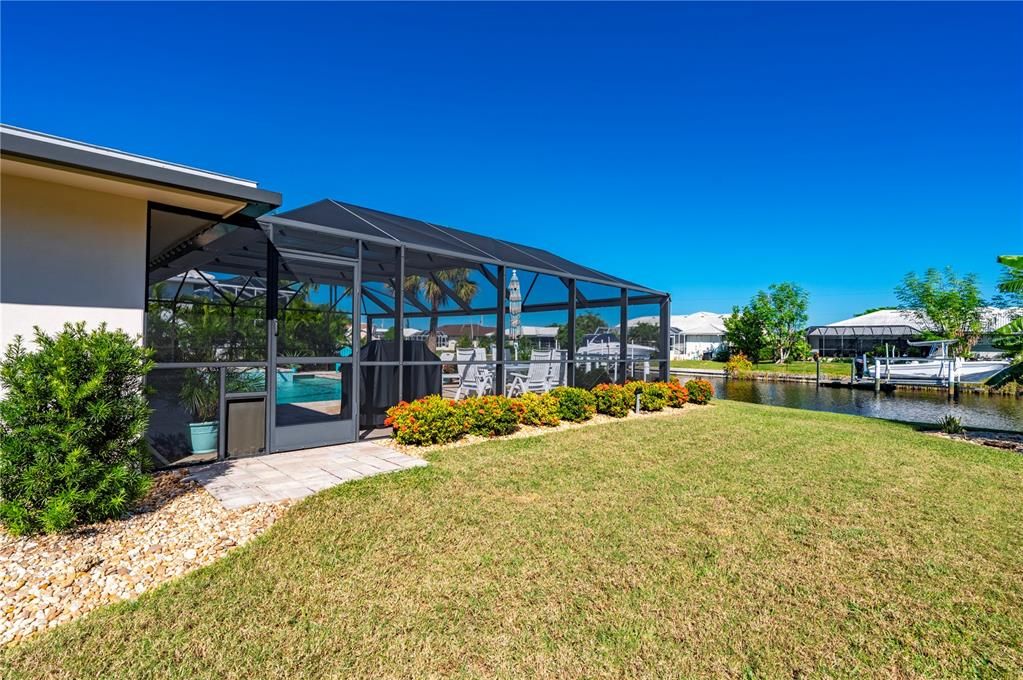 For Sale: $675,000 (2 beds, 2 baths, 1612 Square Feet)