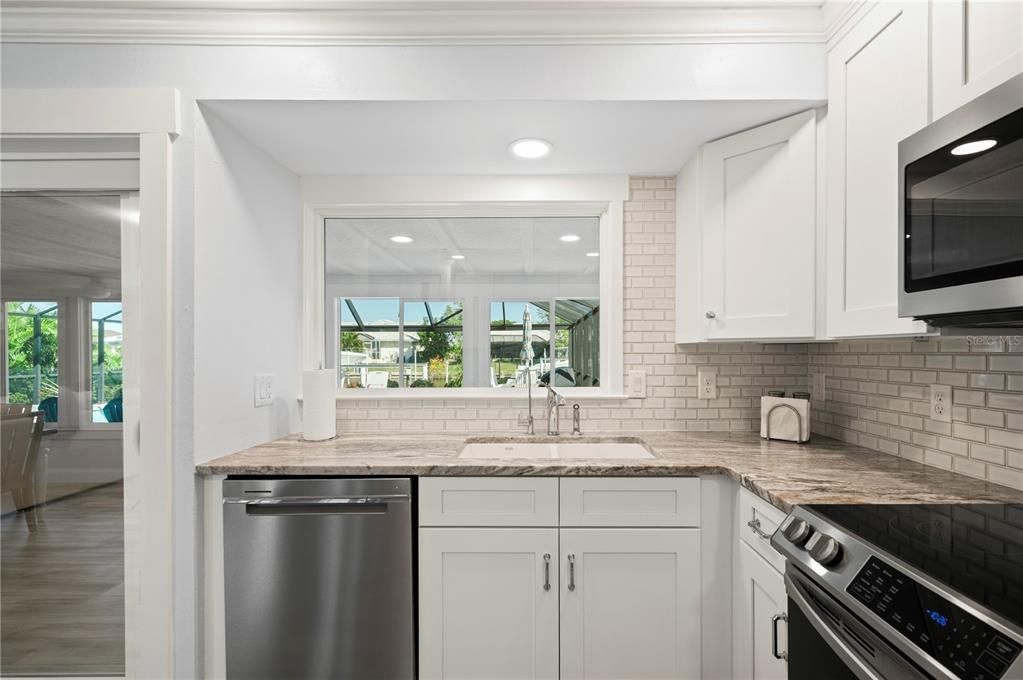 For Sale: $675,000 (2 beds, 2 baths, 1612 Square Feet)