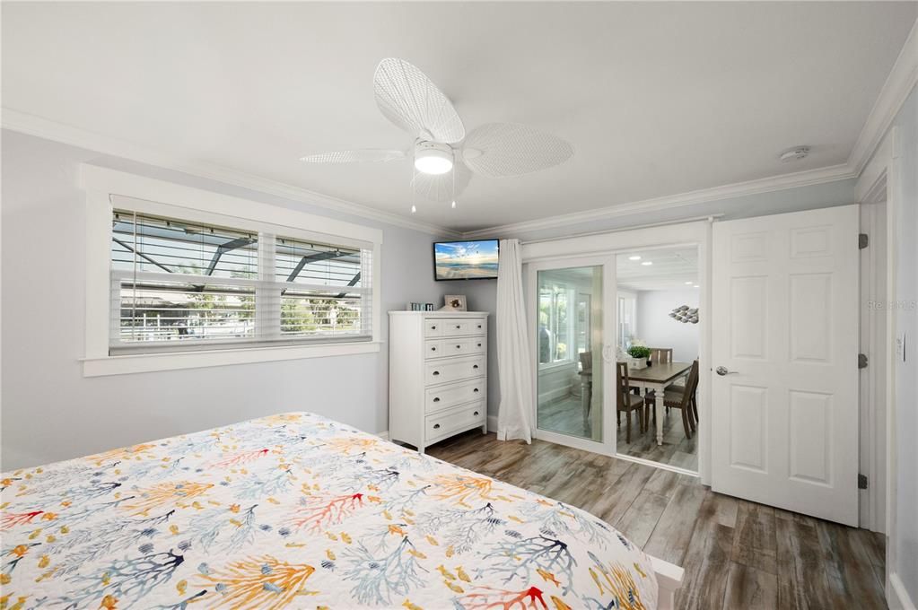For Sale: $675,000 (2 beds, 2 baths, 1612 Square Feet)