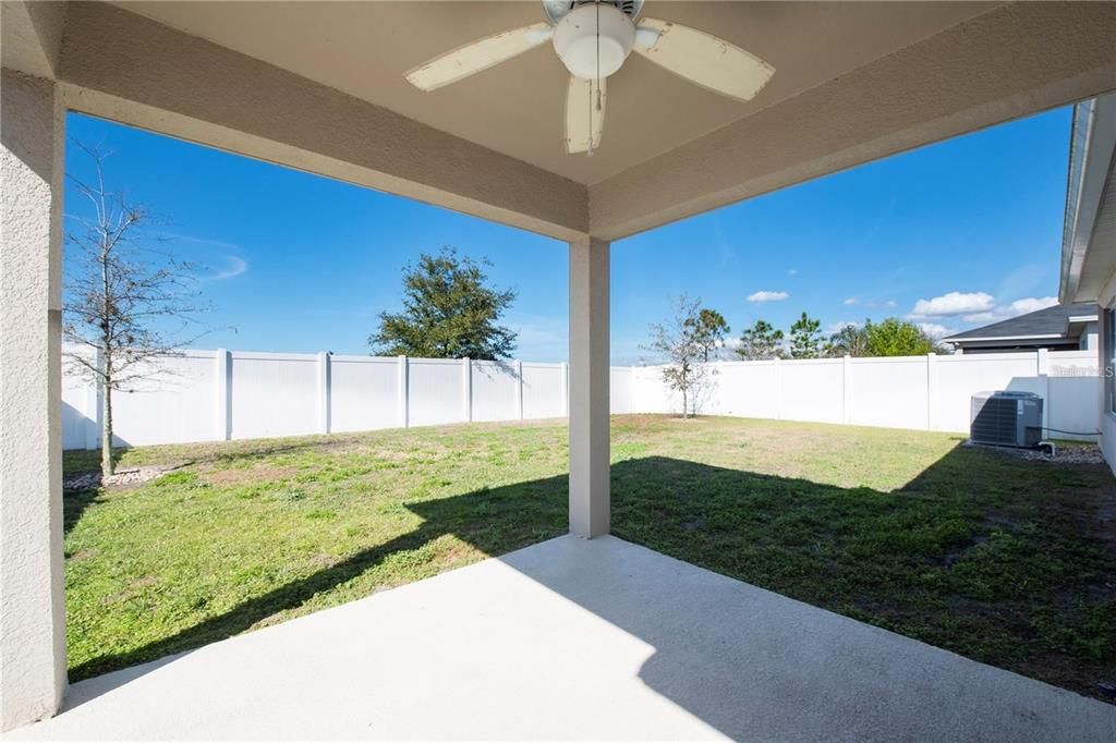 For Rent: $2,400 (4 beds, 2 baths, 1773 Square Feet)