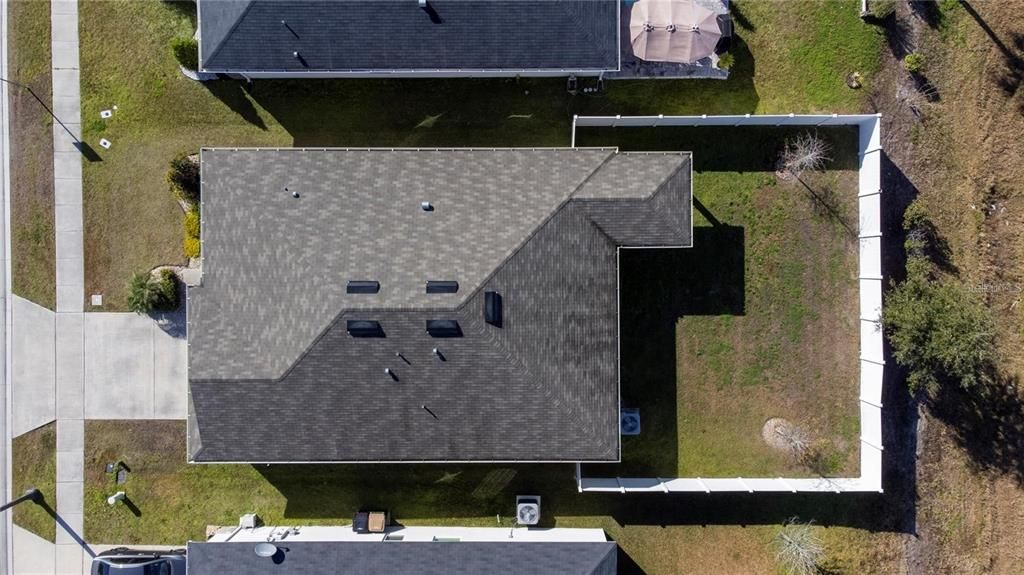 For Rent: $2,400 (4 beds, 2 baths, 1773 Square Feet)