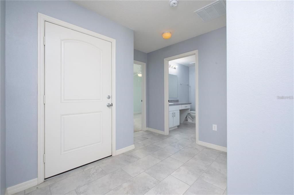 For Rent: $2,400 (4 beds, 2 baths, 1773 Square Feet)