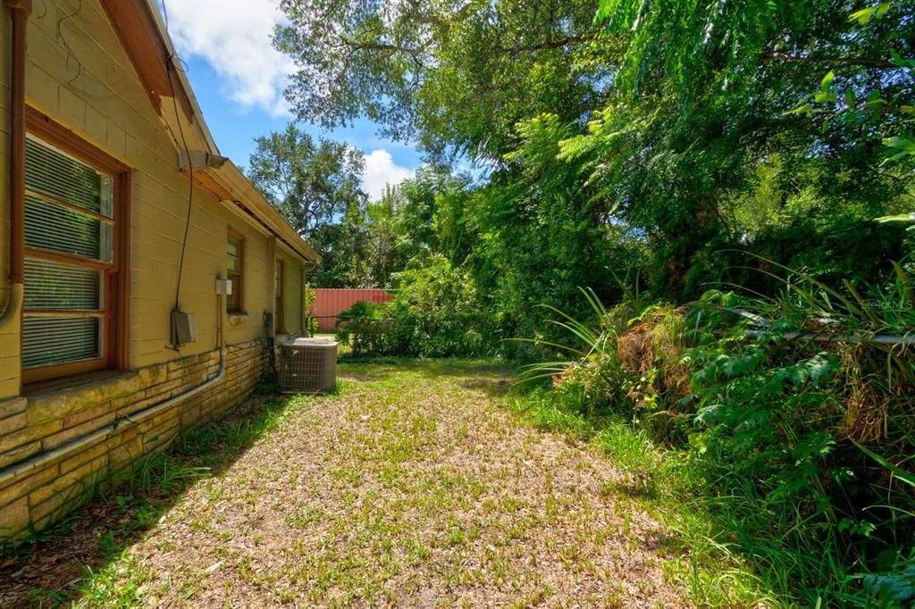 For Sale: $259,900 (3 beds, 2 baths, 1585 Square Feet)