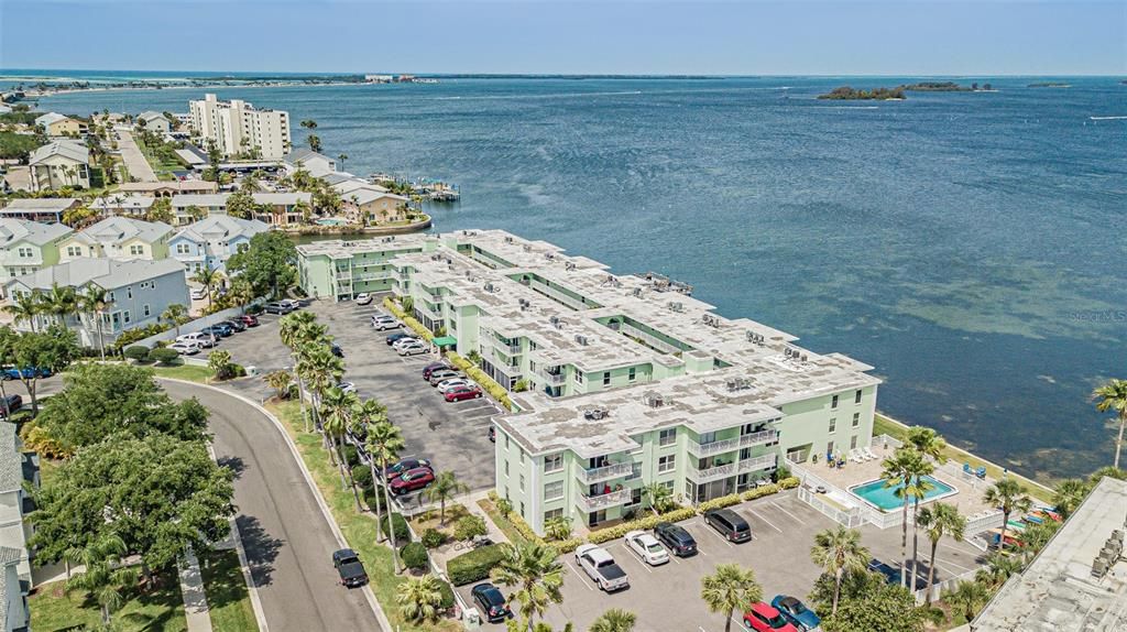 На продажу: $359,900 (1 спален, 1 ванн, 704 Квадратных фут)