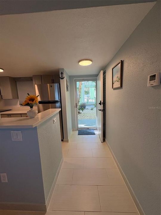 На продажу: $359,900 (1 спален, 1 ванн, 704 Квадратных фут)