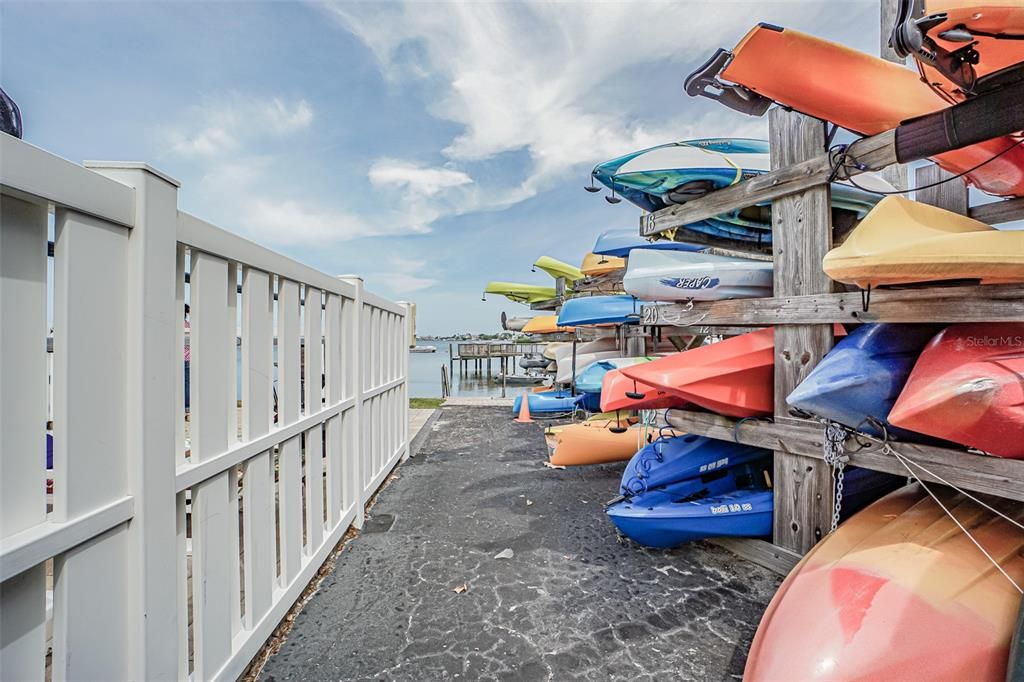 На продажу: $359,900 (1 спален, 1 ванн, 704 Квадратных фут)