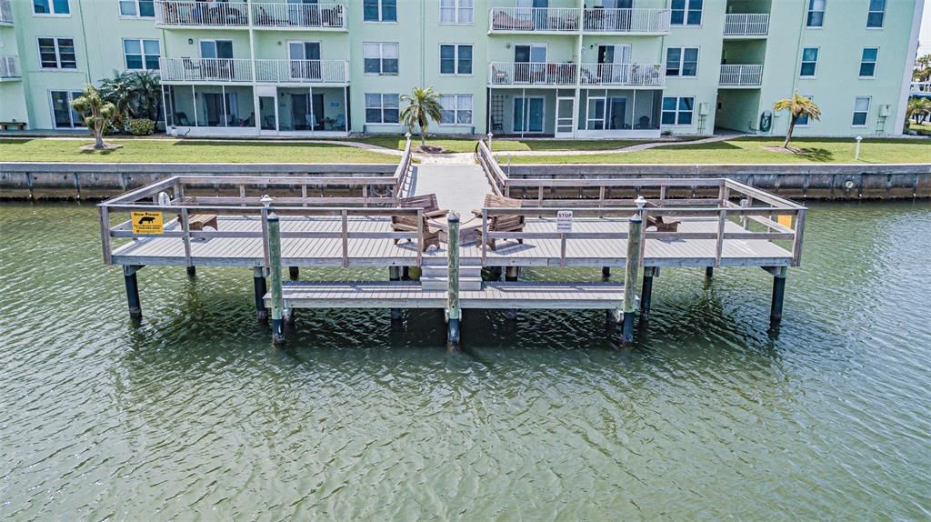 На продажу: $359,900 (1 спален, 1 ванн, 704 Квадратных фут)