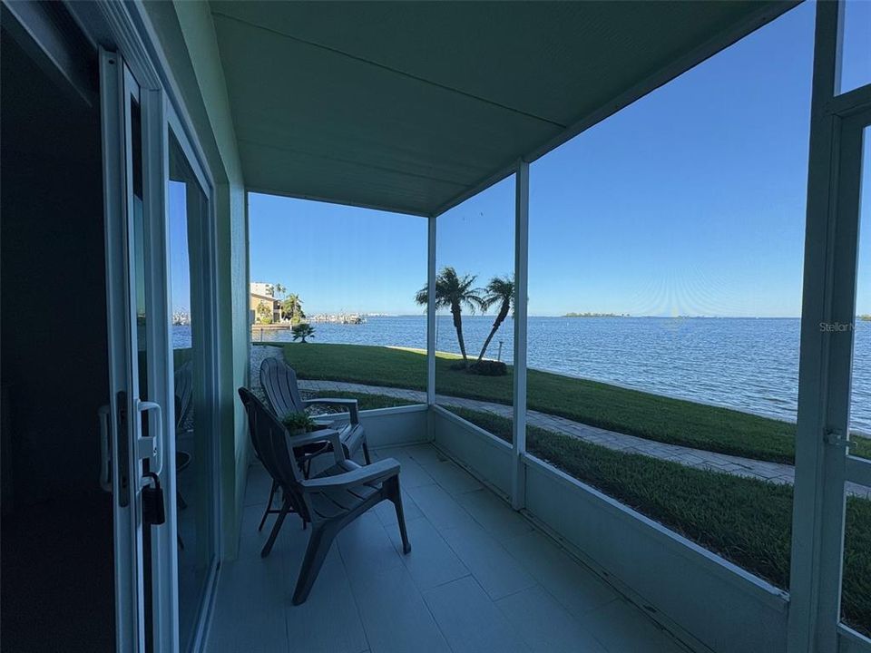 На продажу: $359,900 (1 спален, 1 ванн, 704 Квадратных фут)