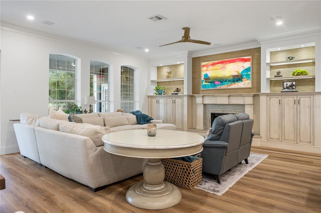 На продажу: $1,979,000 (4 спален, 4 ванн, 4156 Квадратных фут)