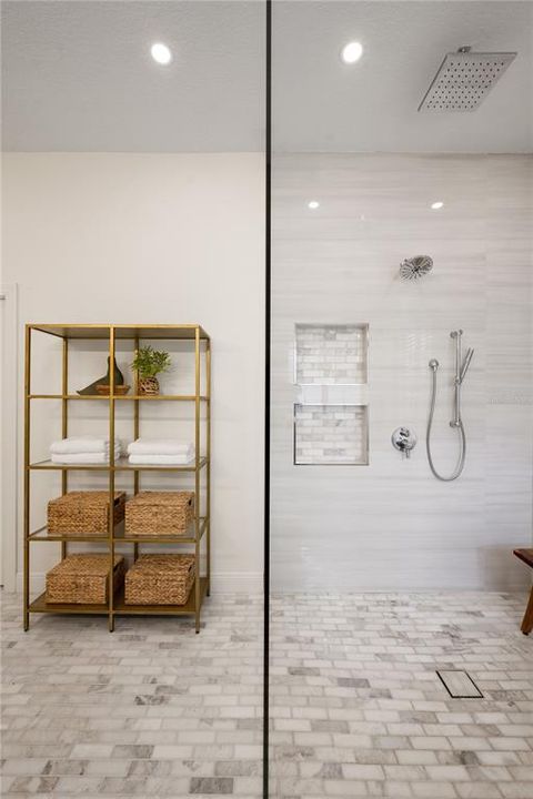 На продажу: $1,979,000 (4 спален, 4 ванн, 4156 Квадратных фут)