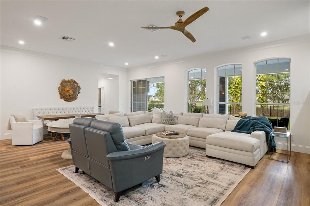 На продажу: $1,979,000 (4 спален, 4 ванн, 4156 Квадратных фут)