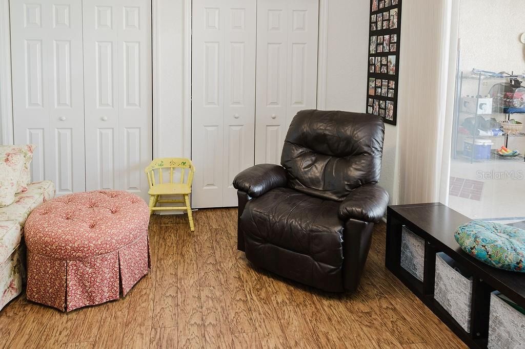 На продажу: $559,900 (4 спален, 3 ванн, 2601 Квадратных фут)