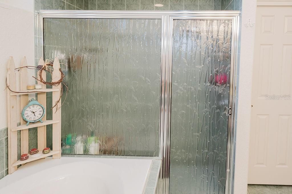 На продажу: $559,900 (4 спален, 3 ванн, 2601 Квадратных фут)