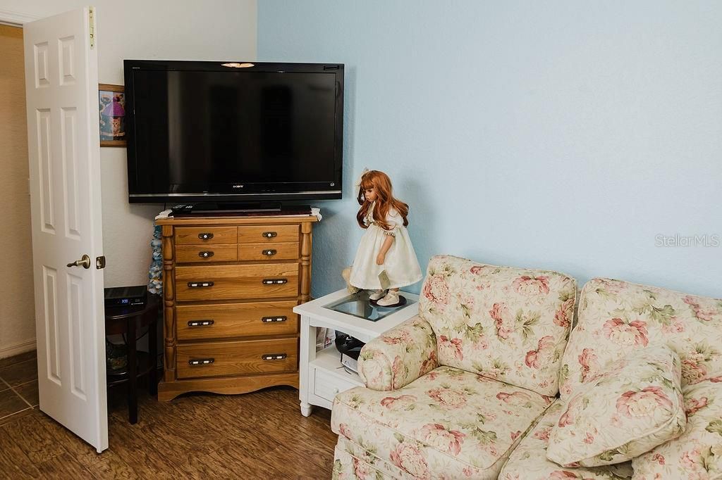 На продажу: $559,900 (4 спален, 3 ванн, 2601 Квадратных фут)