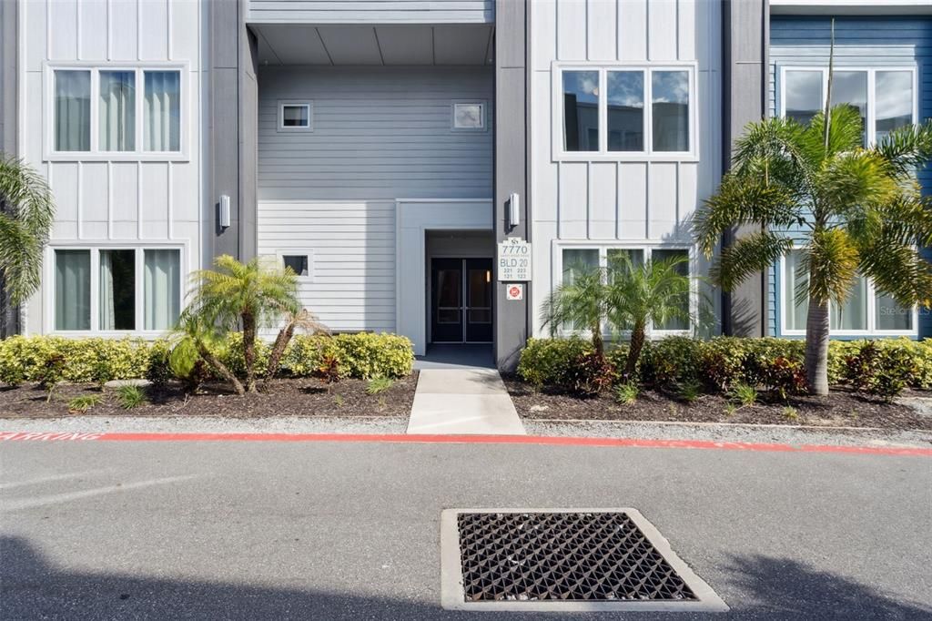 На продажу: $449,999 (5 спален, 4 ванн, 2630 Квадратных фут)