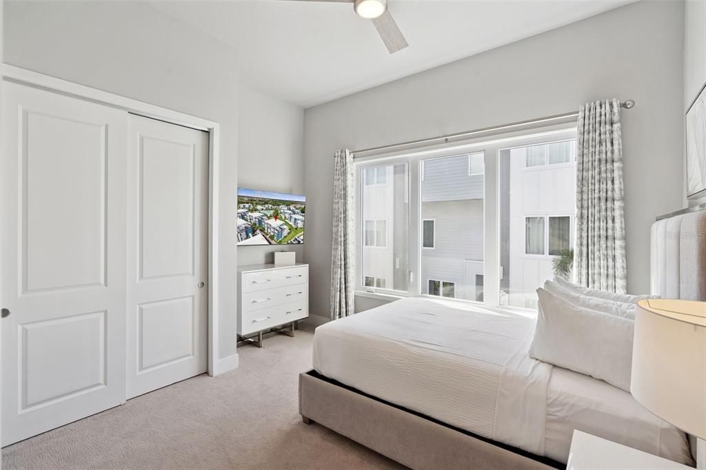 На продажу: $449,999 (5 спален, 4 ванн, 2630 Квадратных фут)