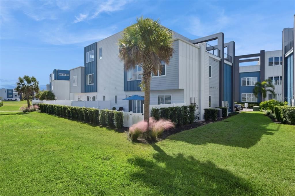 На продажу: $449,999 (5 спален, 4 ванн, 2630 Квадратных фут)