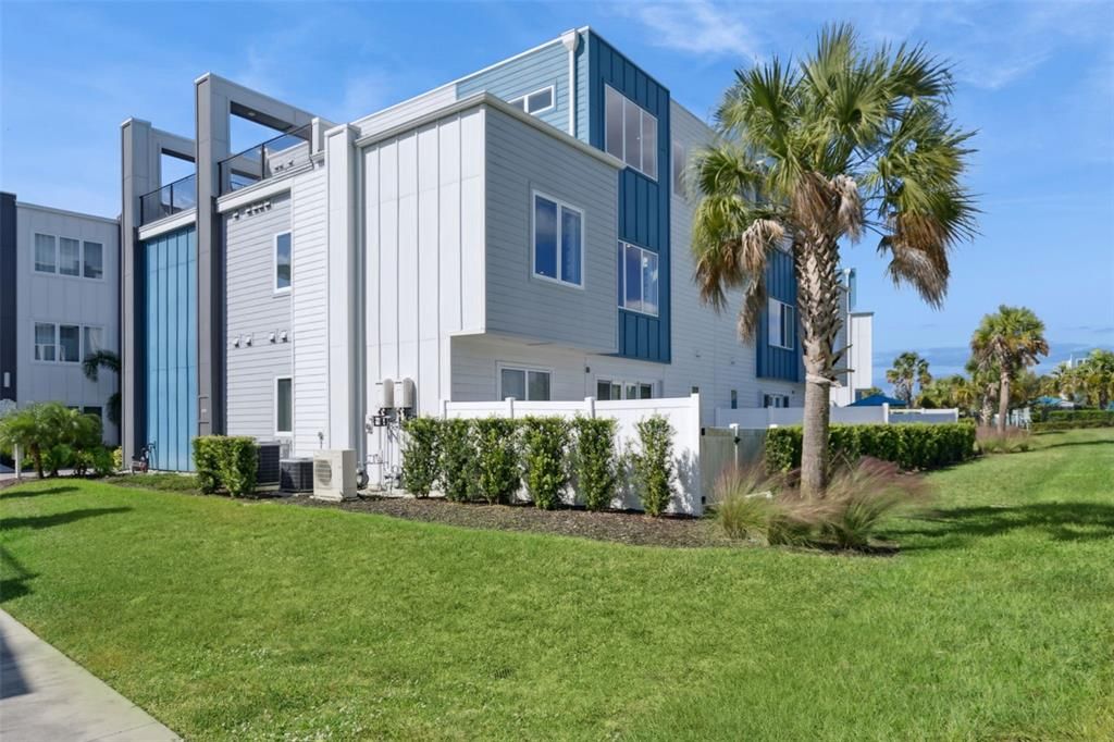 На продажу: $449,999 (5 спален, 4 ванн, 2630 Квадратных фут)