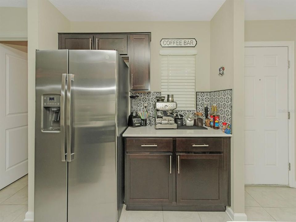 For Sale: $389,900 (3 beds, 2 baths, 1260 Square Feet)